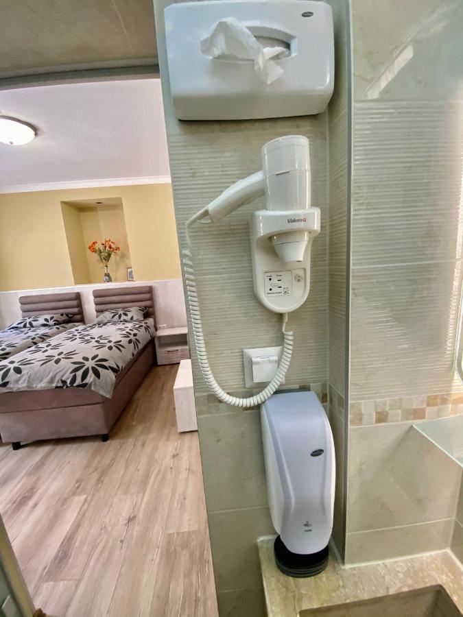 Къща За Гости Кребс Guesthousekrebs Schumen Exterior foto