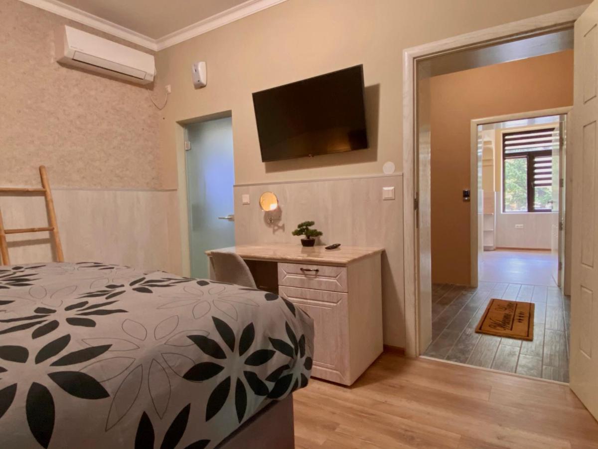 Къща За Гости Кребс Guesthousekrebs Schumen Exterior foto